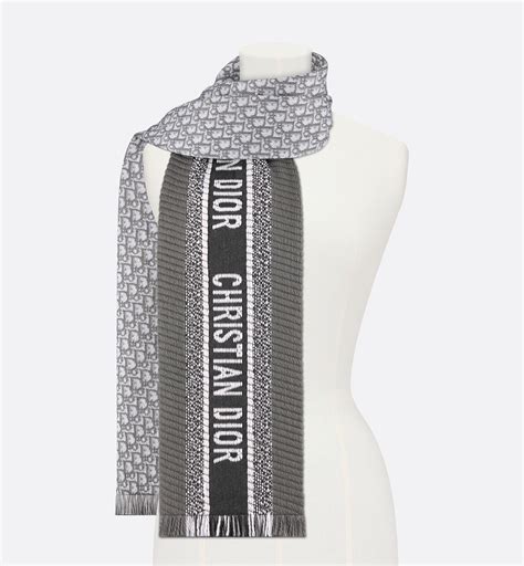 oblique Dior scarf